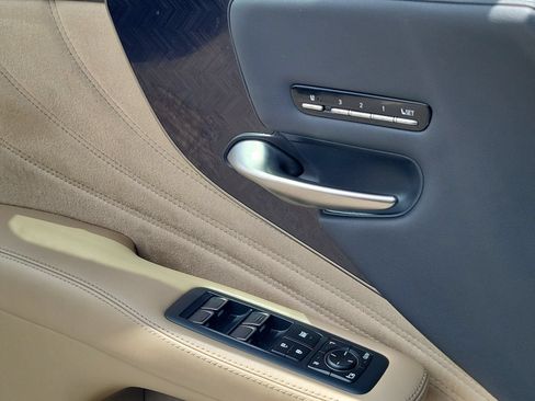 Used 2023 Lexus LS 500 w/ Interior Upgrade Package RWD image 20