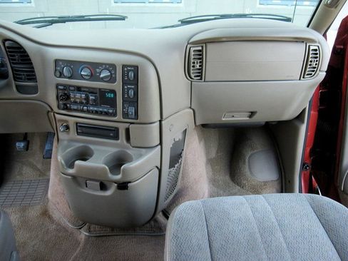 Used 1999 GMC Safari AWD image 23