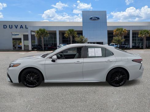 Used 2024 Toyota Camry XSE image 7