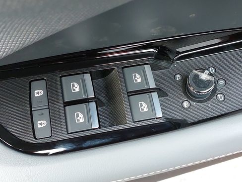 New 2026 Audi Q3 quattro 2.0T AWD/4WD image 31
