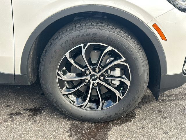 New 2026 Lincoln Nautilus Premier w/ Equipment Group 102A AWD/4WD image 13