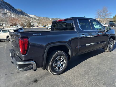 Used 2025 GMC Sierra 1500 SLT image 6