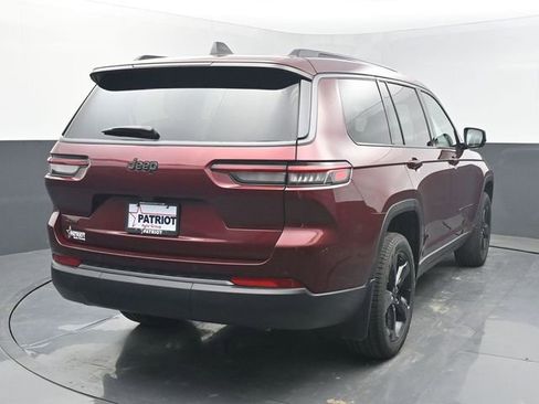 New 2026 Jeep Grand Cherokee L Limited w/ Limited Altitude Package AWD/4WD image 6