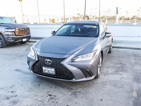 Used 2020 Lexus ES 350 F Sport w/ Accessory Package 2 FWD image 4