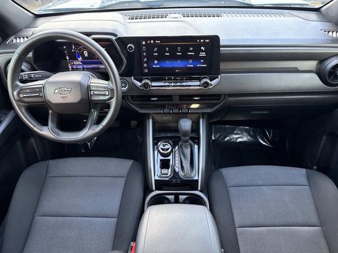 Used 2023 Chevrolet Colorado Trail Boss image 20