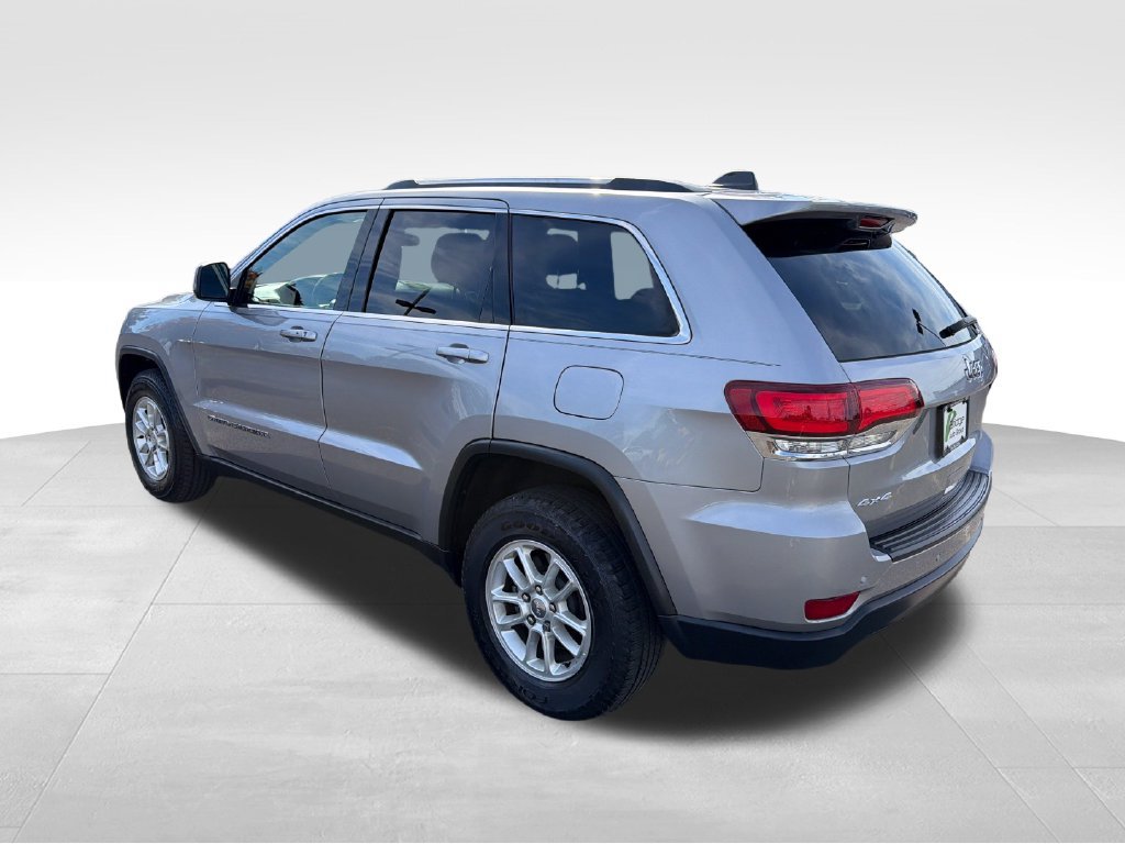 Used 2020 Jeep Grand Cherokee Laredo AWD/4WD image 5