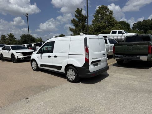 Used 2019 Ford Transit Connect XL FWD image 4