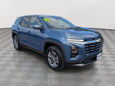 Used 2025 Chevrolet Equinox LT FWD image 7