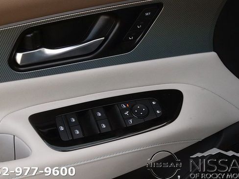 New 2026 Nissan Murano Platinum image 11