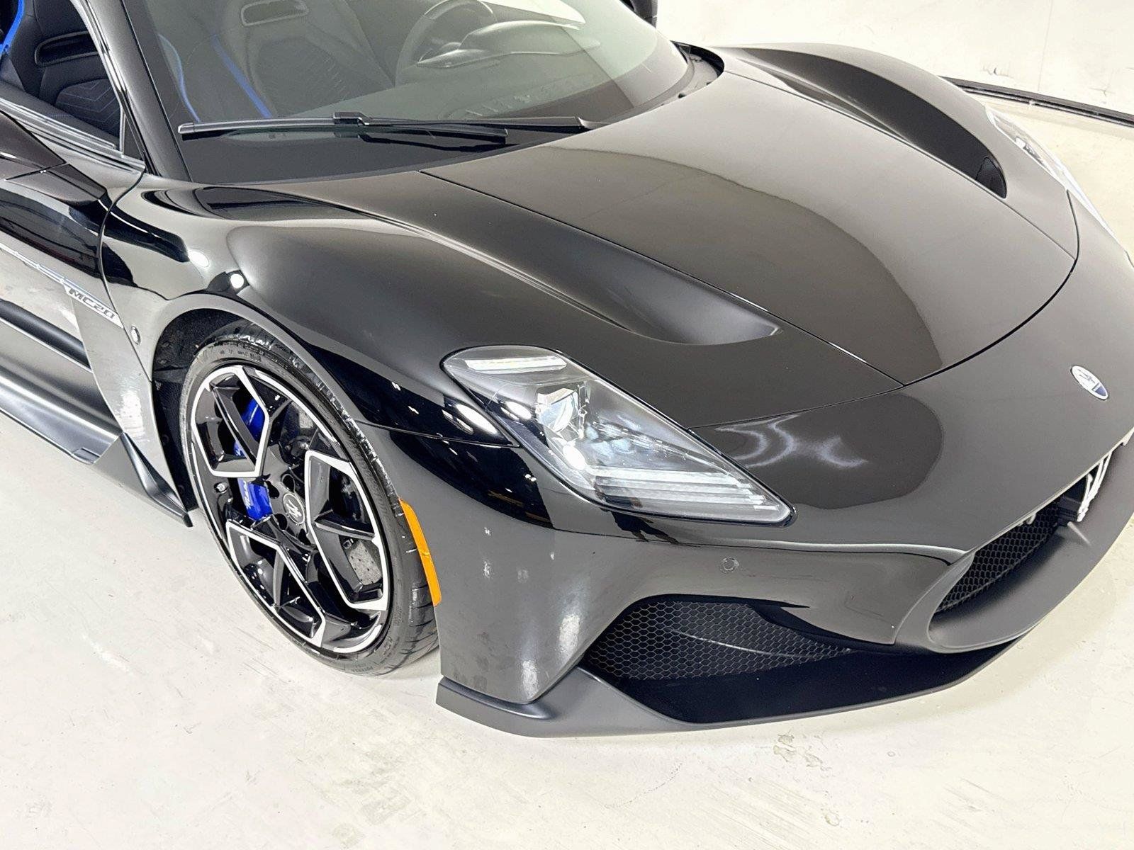 Used 2022 Maserati MC20 Coupe RWD image 33