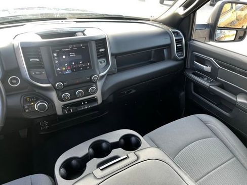 Used 2024 RAM 2500 Big Horn w/ Bed Utility Group image 13