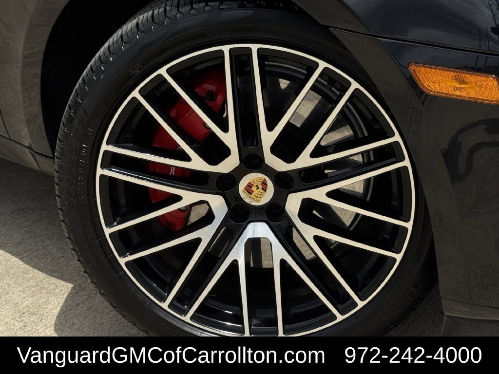 Used 2023 Porsche Macan GTS AWD/4WD image 33