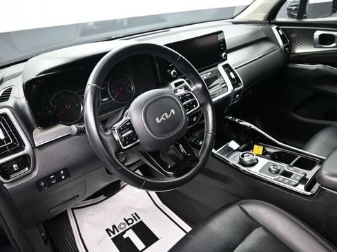 Used 2022 Kia Sorento SX AWD/4WD image 12