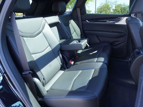 Certified 2025 Cadillac XT5 Premium Luxury image 9