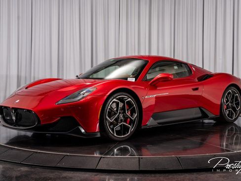 Used 2022 Maserati MC20 Coupe image 9