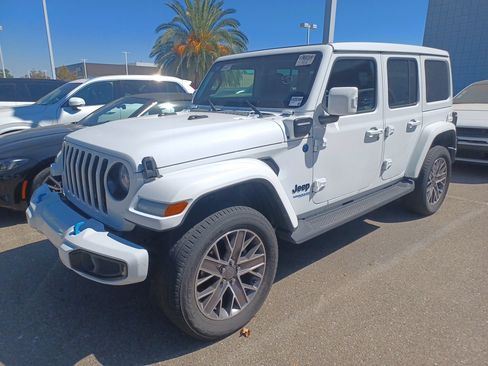 Used 2022 Jeep Wrangler Unlimited Sahara AWD/4WD image 1