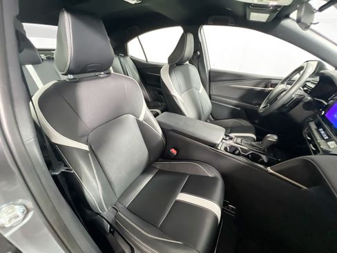 Used 2026 Toyota Camry SE FWD image 30