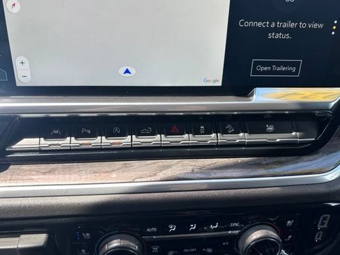 Used 2024 Chevrolet Silverado 1500 LTZ w/ LTZ Premium Package AWD/4WD image 6