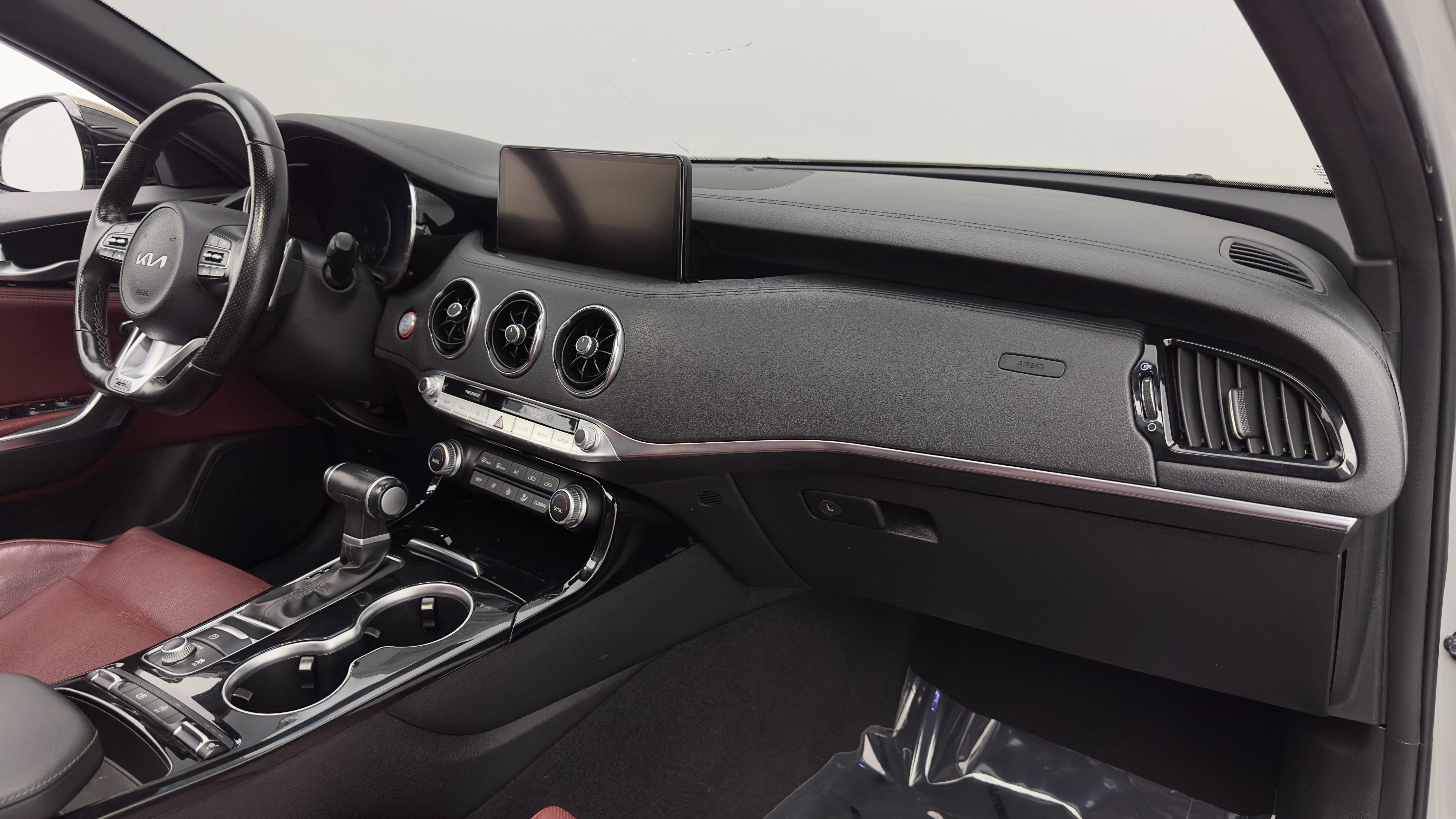 Used 2023 Kia Stinger GT-Line w/ Sun & Sound Package RWD image 36
