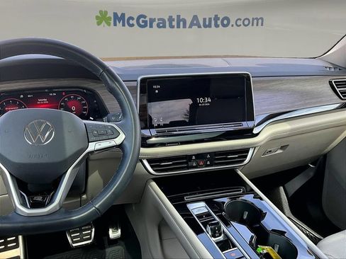 Used 2024 Volkswagen Atlas SEL Premium R-Line AWD/4WD image 11