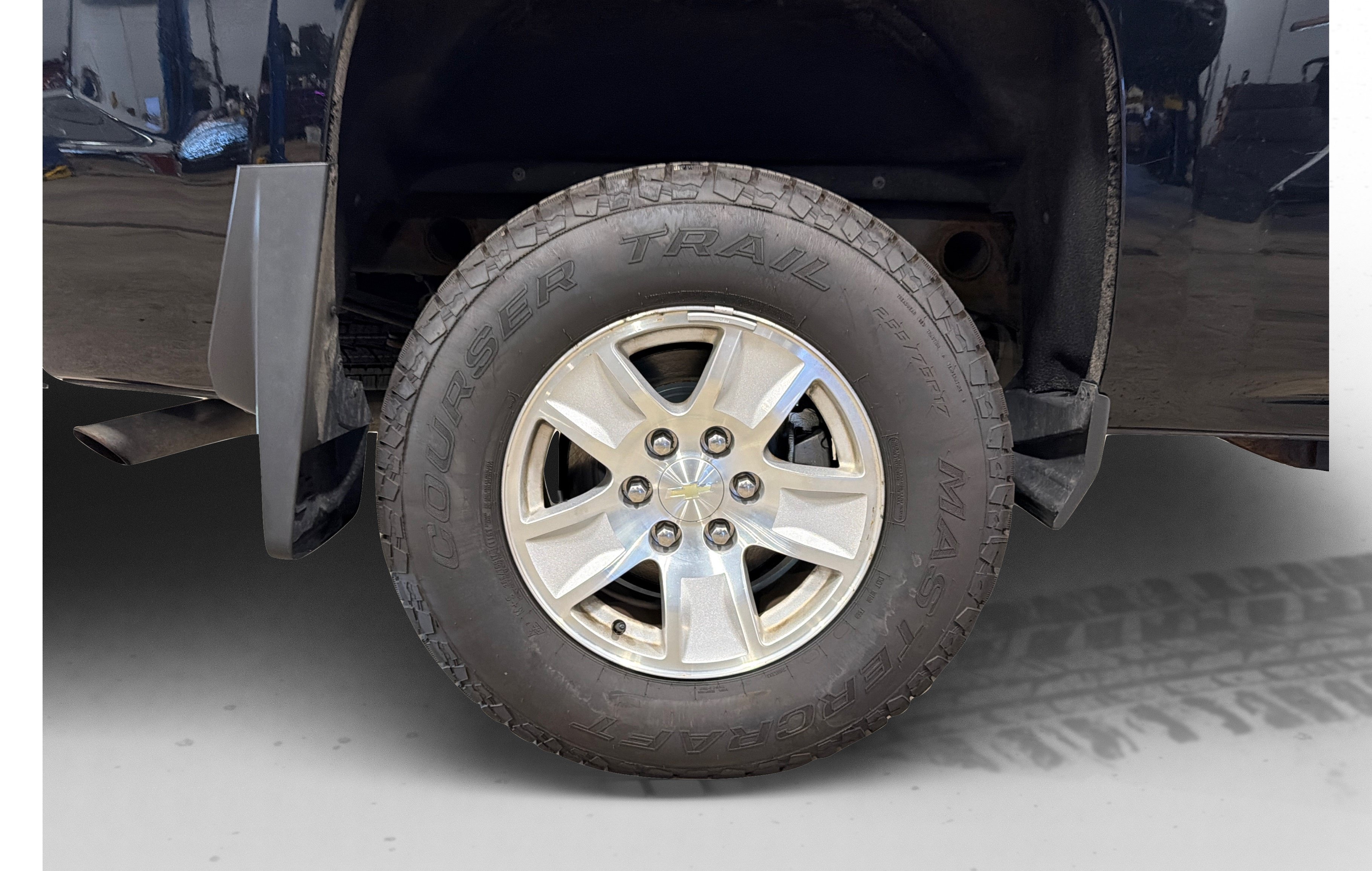 Used 2018 Chevrolet Silverado 1500 LT w/ All Star Edition AWD/4WD image 47