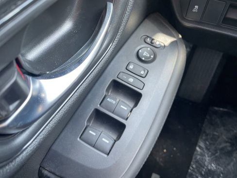 New 2026 Honda HR-V LX image 24