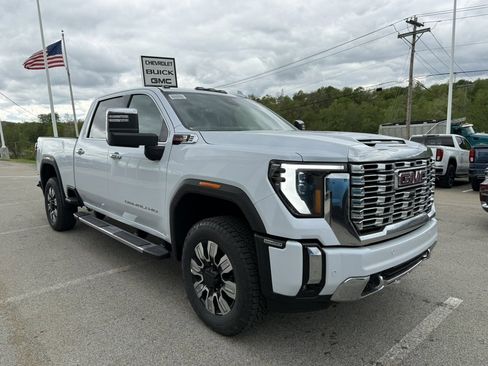 New 2026 GMC Sierra 2500 Denali w/ Denali Reserve Package AWD/4WD image 7