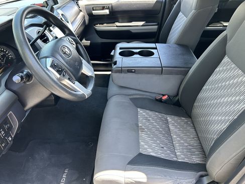 Used 2019 Toyota Tundra SR5 AWD/4WD image 17