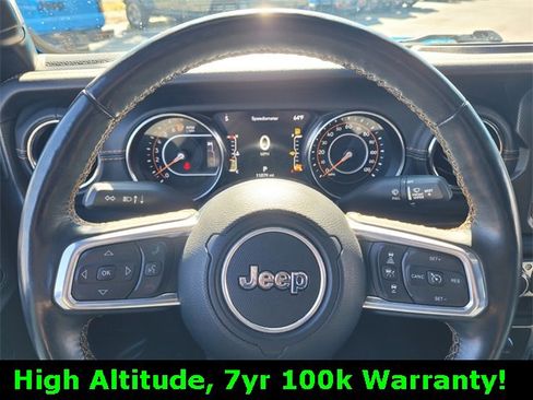 Certified 2022 Jeep Gladiator Overland image 29