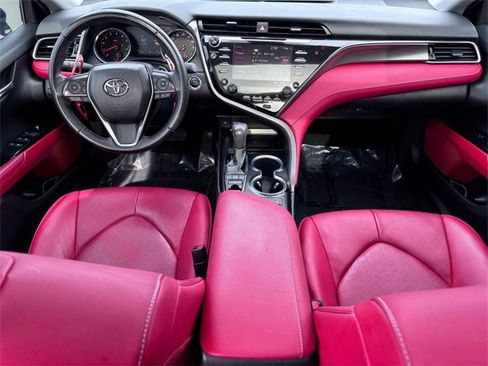 Used 2020 Toyota Camry XSE image 30