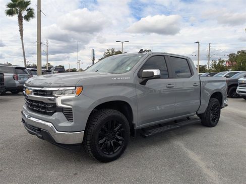 Used 2024 Chevrolet Silverado 1500 LT image 7