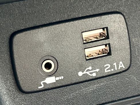 Used 2023 Subaru Forester Limited image 82