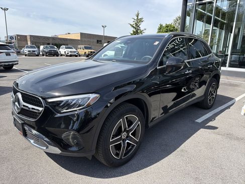 Used 2026 Mercedes-Benz GLC 300 4MATIC image 4