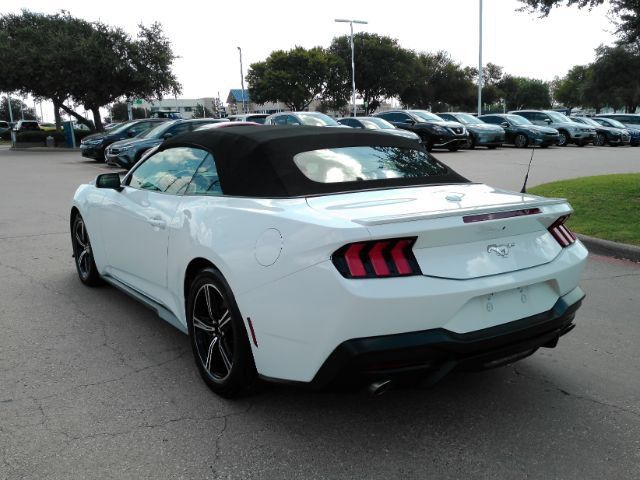 Used 2025 Ford Mustang Premium RWD image 15