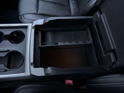 Certified 2021 Ford F350 Lariat w/ Lariat Ultimate Package image 21