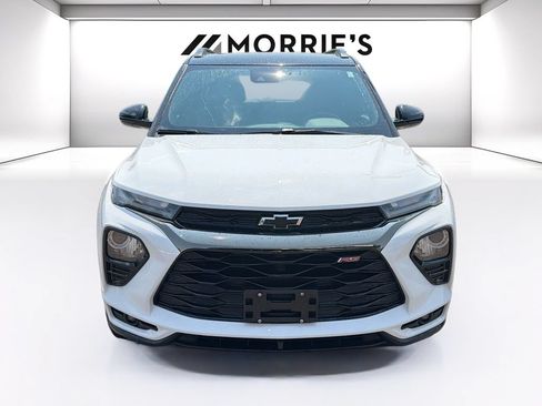 Used 2023 Chevrolet TrailBlazer RS w/ Sun and Liftgate Package AWD/4WD image 2