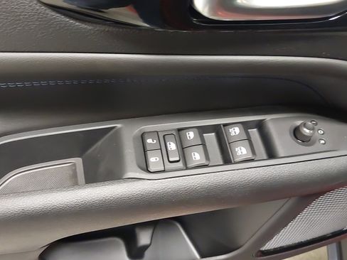 New 2026 Jeep Compass Latitude image 25