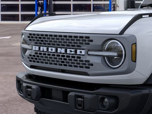 New 2026 Ford Bronco Badlands AWD/4WD image 19