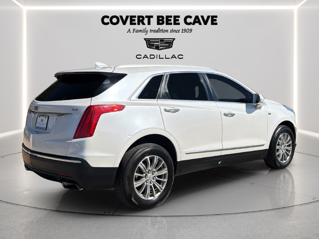 Used 2017 Cadillac XT5 Luxury w/ Driver Awareness Package FWD image 7