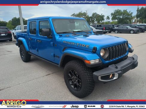 Used 2024 Jeep Gladiator Sport AWD/4WD image 1