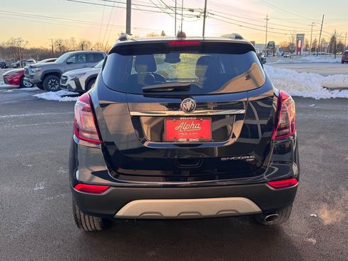 Used 2022 Buick Encore Preferred w/ Safety Package image 4