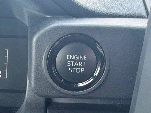 Certified 2024 Toyota Tacoma SR5 AWD/4WD image 23