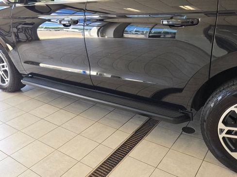 Used 2025 Ford Expedition Max Active AWD/4WD image 15