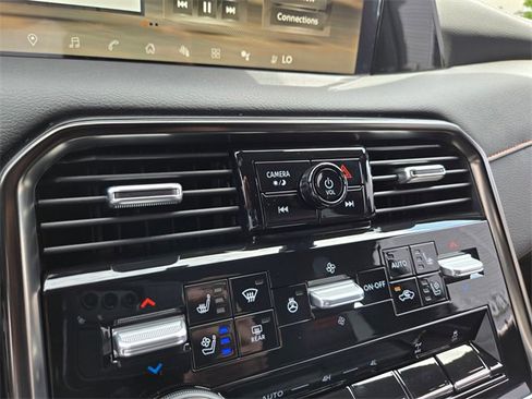 New 2025 Nissan Armada PRO-4X w/ Pro-4X Premium Package image 21