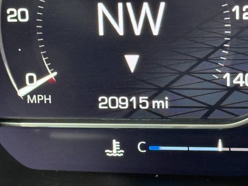 Used 2024 GMC Sierra 1500 Elevation w/ LPO, Elevation Black Package image 29