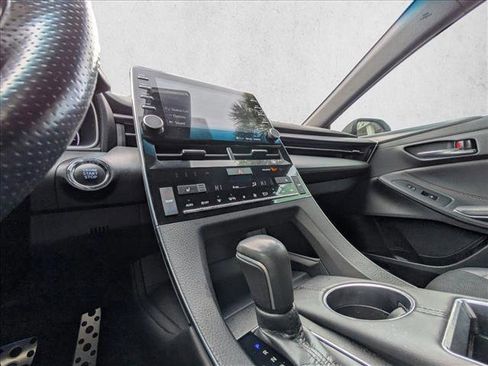 Used 2021 Toyota Avalon XSE image 14