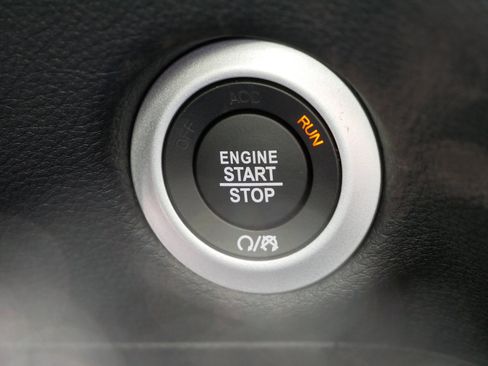 New 2026 Chrysler Pacifica Select image 20