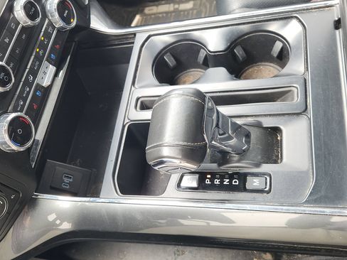 Used 2022 Ford F150 Lariat AWD/4WD image 24