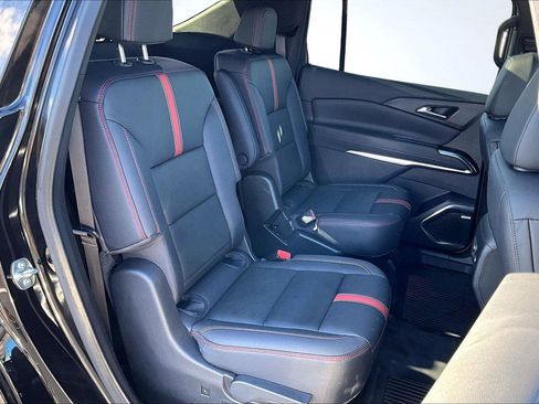 Used 2024 Chevrolet Traverse RS w/ LPO, Floor Liner Package image 28