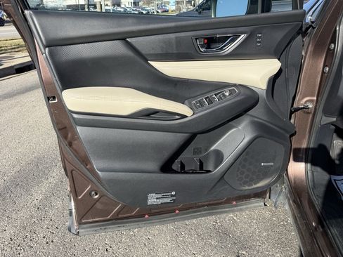 Used 2019 Subaru Ascent Limited w/ Popular Package #2A image 18